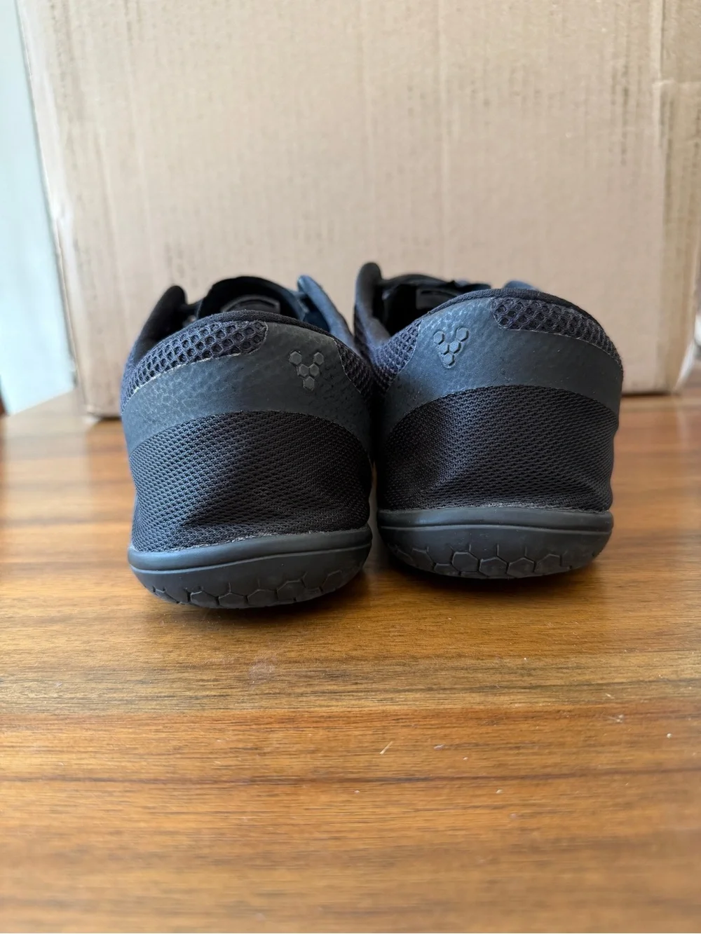 Vivo Barefoot Men's Black Minimalist Mesh Lace-Up Shoes